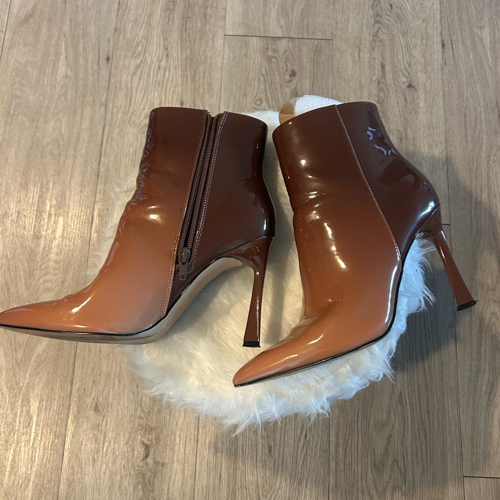 MIX NO.6 • Elegant Tan Patent Leather Ankle Boots • 7.5